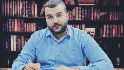 أحمد أبو ليلى يبدأ ورشة كتابة مسلسله الإذاعي الجديد العملية صفر