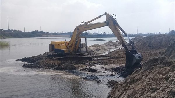 التعديات على نهر