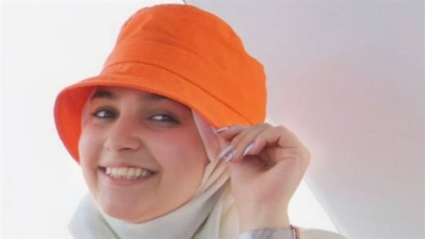  الفنانة يارا أحمد