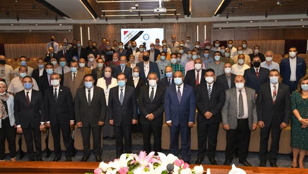 وزير البترول المهندس