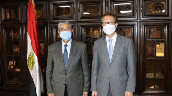 محمد شاكر وزير الكهرباء