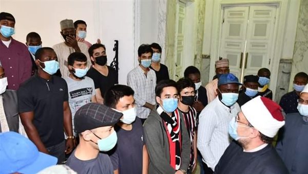 وزير الأوقاف مع الشباب