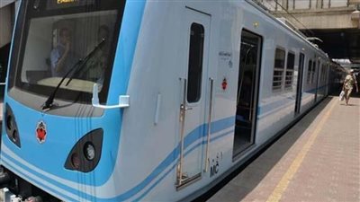 نقاب و25 جنيهًا.. كواليس انتحار سيدة أسفل مترو عين شمس