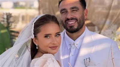 هشام عاشور يروي كواليس حفل زفافه ونيللي كريم: طلعت من البحر لقيت المأذون وصل