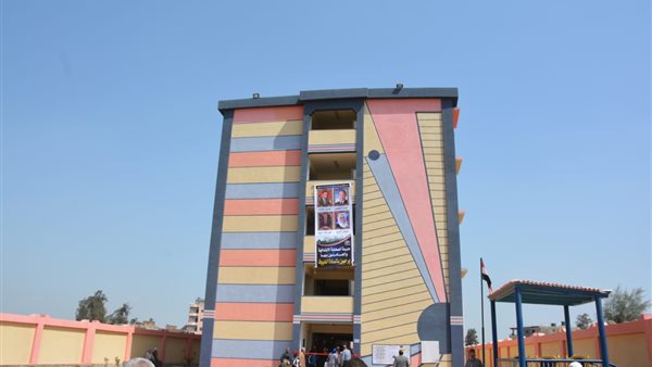 إحدى المدارس الجديدة