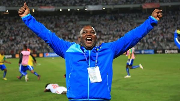 بيتسو موسيماني المدير