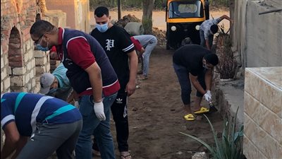 شعر وطلاسم وملابس نسائية.. العثور على 29 سحرا بمقابر كفر الشيخ | صور