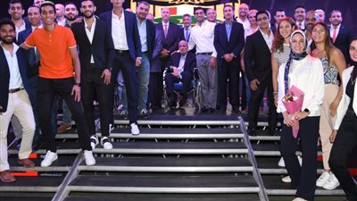 في حفل ضخم.. نادي الصيد يكرم هداية ملاك وسيف عيسى | صور