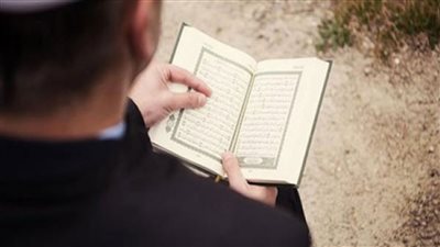 ما حكم وهب ثواب قراءة القرآن والأعمال الصالحة للمتوفي؟