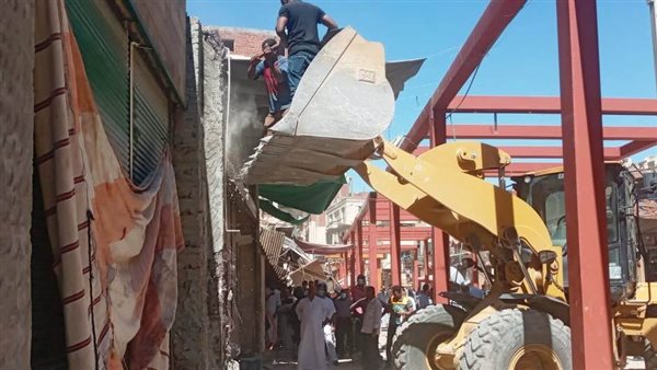 إزالة حالات تعد بأسوان