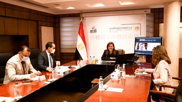 اجتماع وزيرة التخطيط