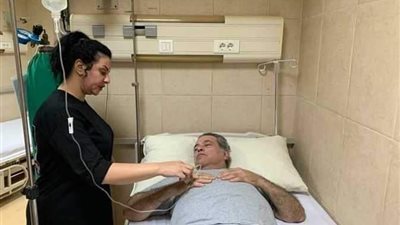 تطورات جديدة في الحالة الصحية للإعلامي توفيق عكاشة