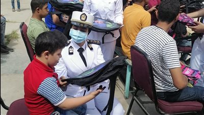 مديرية أمن البحيرة تهدي 150 حقيبة مدرسية لطلاب من ذوي الاحتياجات الخاصة | صور