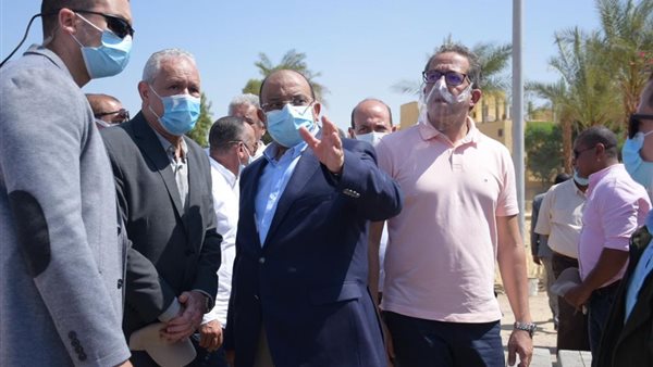 وزير التنمية المحلية