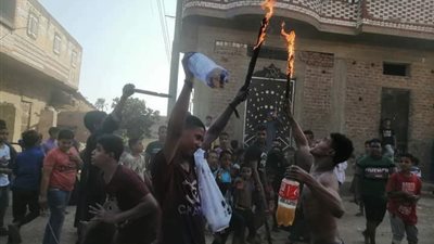 ضبط 4 أشخاص في واقعة الرقص عراة أثناء نقل عفش عروسين بقنا