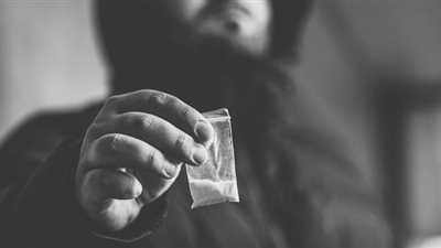 مكافحة الإدمان: مخدر الشابو يحول المدمن إلى مجرم وتأثيره كبير على خلايا المخ 