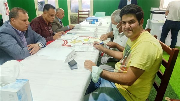 عمرو عز المترشح لانتخابات