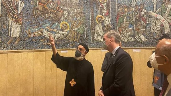 السفير السويدى يزور