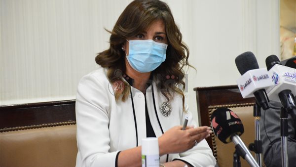 وزيرة الهجرة