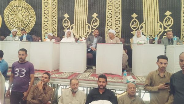 تسليم الكفن بجلسة