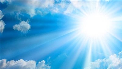 النشرة الصباحية | طقس مائل للحرارة والعظمى بالقاهرة 30°.. انخفاض أسعار الذهب