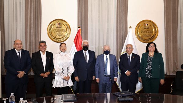 التعليم توقع بروتوكول