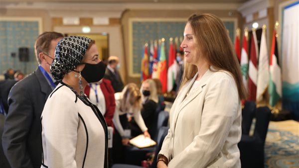 وزيرة البيئة