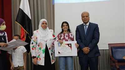 التعليم تكرم الفائزين في مسابقات مادة الكمبيوتر وتكنولوجيا المعلومات لعام 2021