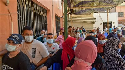 تسجيل وتطعيم فوري بلقاح كورونا للمواطنين والمسافرين في الشرقية | صور