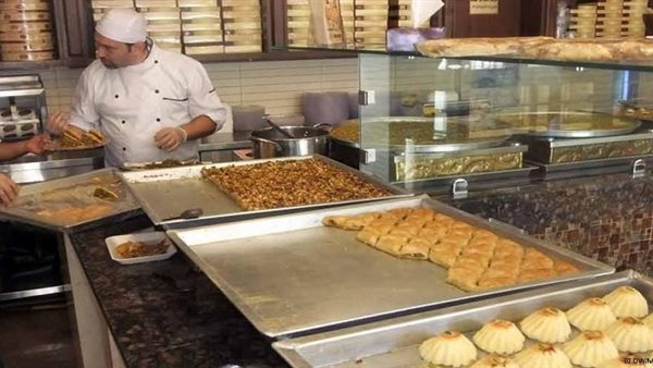 مصنع حلوى - أرشيفية