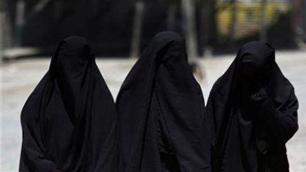 منتقبات - تعبيرية