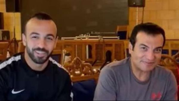 إيهاب توفيق ولاعب