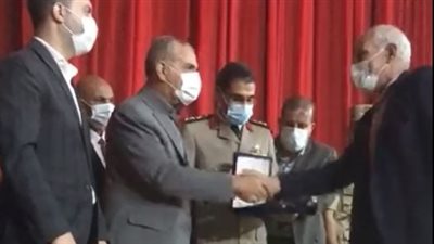 محافظ كفر الشيخ يُكرم أبطال أكتوبر المشاركين في الحرب 