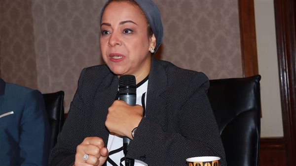 نهاد أبو قمصان 