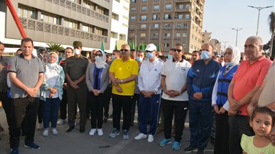 محافظ القليوبية ووكيل الشباب والرياضة يتقدمان مسيرة شبابية احتفالًا بالذكرى الـ48 لنصر أكتوبر | صور
