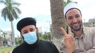 بـ العمامة والصليب.. الوحدة الوطنية تتجسد خلال احتفالات أكتوبر ببورسعيد | صور