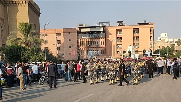 جنازة عسكرية وشعبية