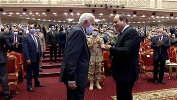 تحية الرئيس السيسي