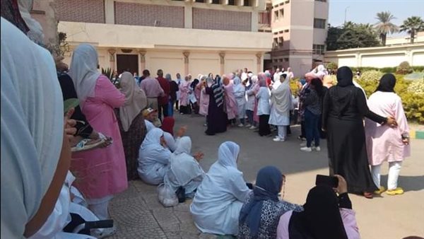 جانب من الوقفات الاحتجاجية