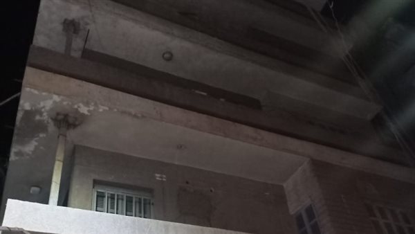 انهيار جزئي بعقار