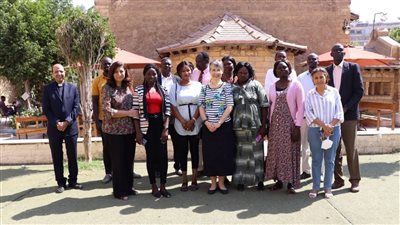 خلال زيارة رئيس أساقفة كانتربري لمصر.. كارولين ويلبي تلتقي طلاب معهد الكتاب المقدس السودانيين