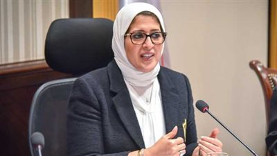 هالة زايد تناقش الموقف التنفيذي للمنشآت الصحية ضمن مشروعات الصحة القومية