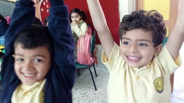 صور فرحة الطلاب في