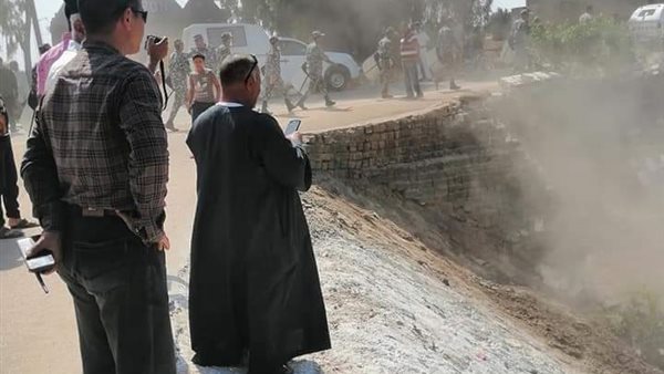 إزالة تعديات نهر