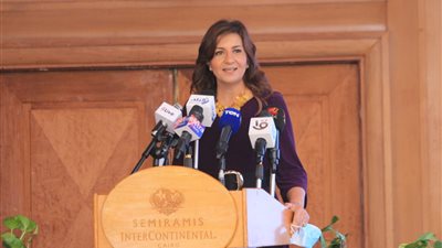 وزيرة الهجرة: الدولة تسعى لتحقيق الصالح العام للمواطن بالخارج وليس استغلاله