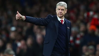 رسميا.. أرسين فينجر مدربا لنجوم الهلال والنصر أمام باريس سان جيرمان