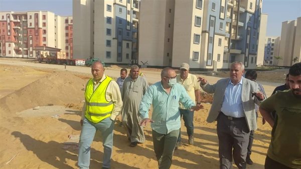 جولة مسئولو الإسكان