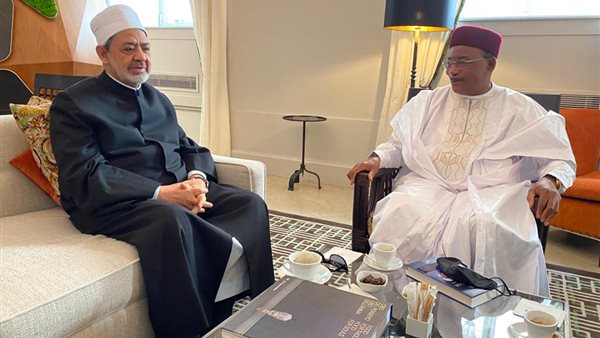 الدكتور أحمد الطيب