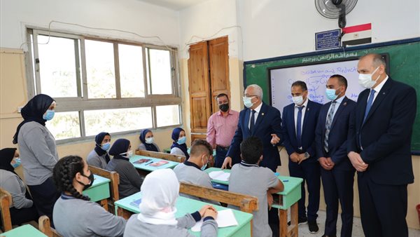 التعليم تتابع سير