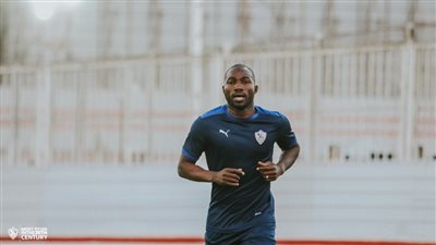 تأكيدا لـ القاهرة 24.. أمير مرتضى منصور يعلن انقطاع رزاق سيسيه عن تدريبات الزمالك